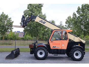 Телескопический погрузчик JLG