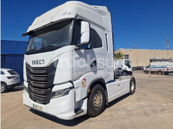 Тягач IVECO S-WAY
