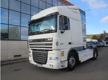 Тягач DAF XF 105 460