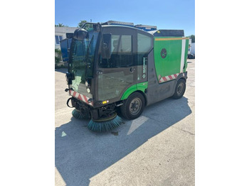 Подметально-уборочная машина MATHIEU