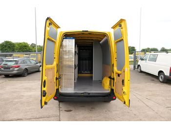 Цельнометаллический фургон RENAULT Master