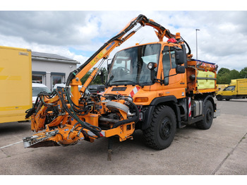 Самосвал UNIMOG U400
