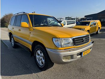 Внедорожник Toyota Land Cruiser: фото 3 Внедорожник Toyota Land Cruiser: фото 3