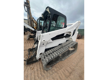 Мини-погрузчик с бортовым поворотом Bobcat T870: фото 3