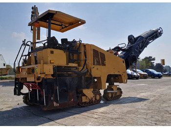 Дорожная фреза CATERPILLAR