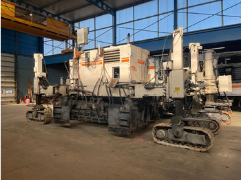 Асфальтоукладчик WIRTGEN