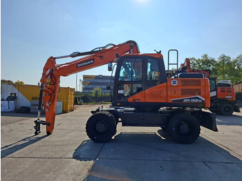 Колёсный экскаватор DOOSAN DX160W