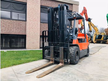 Электропогрузчик TOYOTA