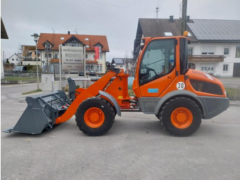 Колёсный погрузчик LIEBHERR