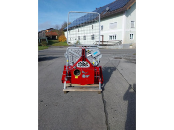 : фото в шапке страницы