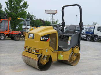 Каток CATERPILLAR CB14B