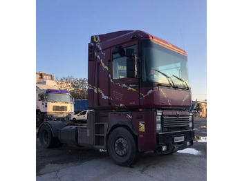 Тягач RENAULT Magnum