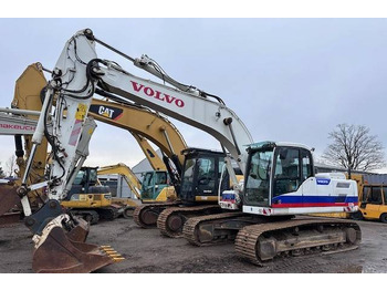 Гусеничный экскаватор VOLVO EC220DL