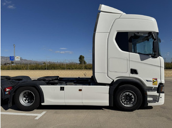 Тягач Scania R 460: фото 2 Тягач Scania R 460: фото 2