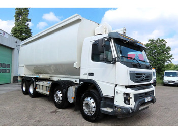 Грузовик-цистерна Volvo FMX 450 8x4 AUGER, radio control, 7 COMP. Full Volvo Service! . EXCELLENT condition: фото 3