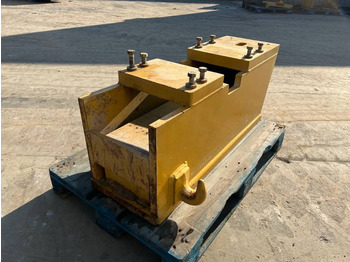 Навесное оборудование CATERPILLAR