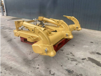 Навесное оборудование CATERPILLAR