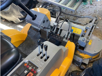 Газонокосилка Stiga Titan 26H Diesel-Aufsitzrasenmäher mit Frontmähwerk: фото 4