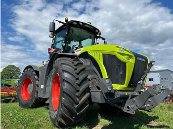 Трактор CLAAS Xerion
