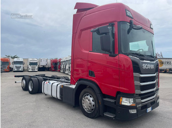 Тентованный грузовик SCANIA R 450