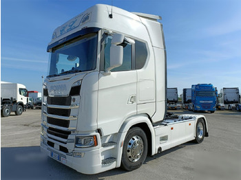 Тягач SCANIA S 500