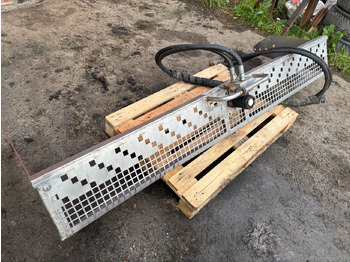 : фото в шапке страницы