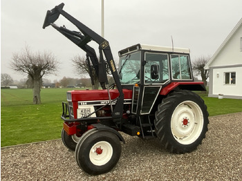 Трактор INTERNATIONAL