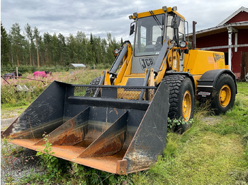 Колёсный погрузчик JCB 435