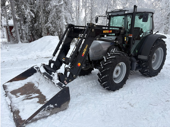 Трактор LAMBORGHINI