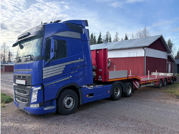 Грузовик VOLVO