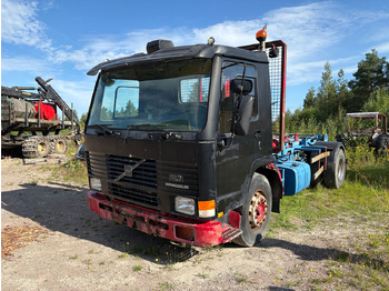 Крюковой мультилифт VOLVO FL7