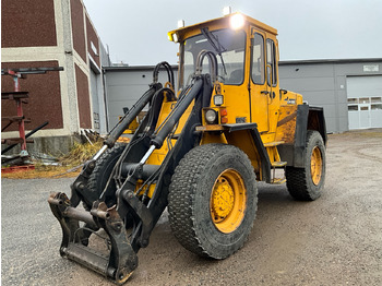 Колёсный погрузчик VOLVO L50