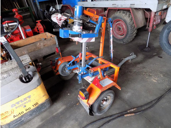 Буровая машина