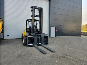 Дизельный погрузчик Yale GDP80VX9: фото 3 Дизельный погрузчик Yale GDP80VX9: фото 3