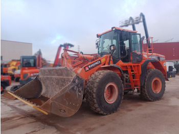 Колёсный погрузчик DOOSAN DL300