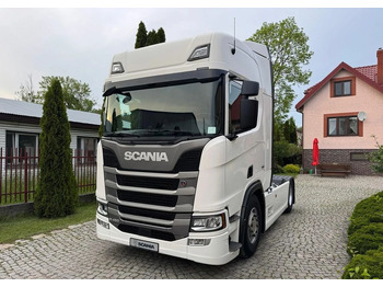 Тягач SCANIA R 450