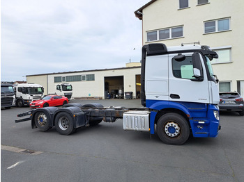 Грузовик-шасси MERCEDES-BENZ Actros 2553
