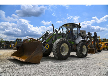 : фото в шапке страницы