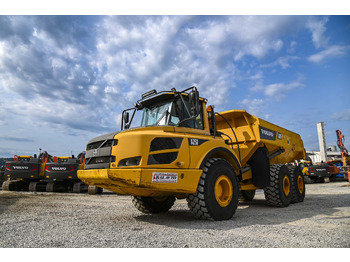 Сочленённый самосвал VOLVO A25F