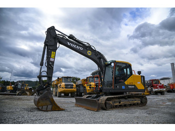 Гусеничный экскаватор VOLVO EC140