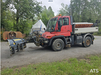 Снегоуборочная машина UNIMOG