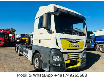 Грузовик-контейнеровоз/ Сменный кузов MAN TGX 26.460