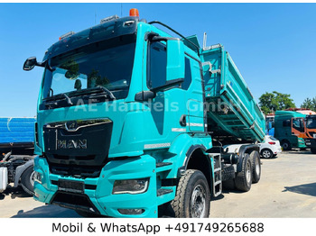 Самосвал MAN TGX 26.500
