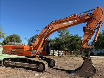 Гусеничный экскаватор DOOSAN DX420