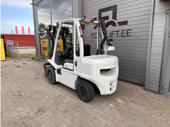 Дизельный погрузчик Unicarriers YG1D2A30Q: фото 3