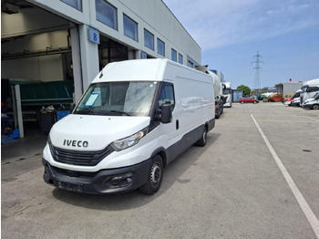 Пассажирский фургон IVECO Daily 35s16