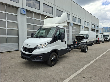 Грузовик-шасси IVECO Daily 70c18
