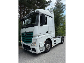 Тягач MERCEDES-BENZ Actros 1846