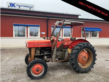 Трактор MASSEY FERGUSON 100 series