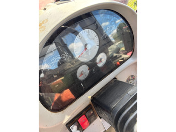 Приборная панель MASSEY FERGUSON